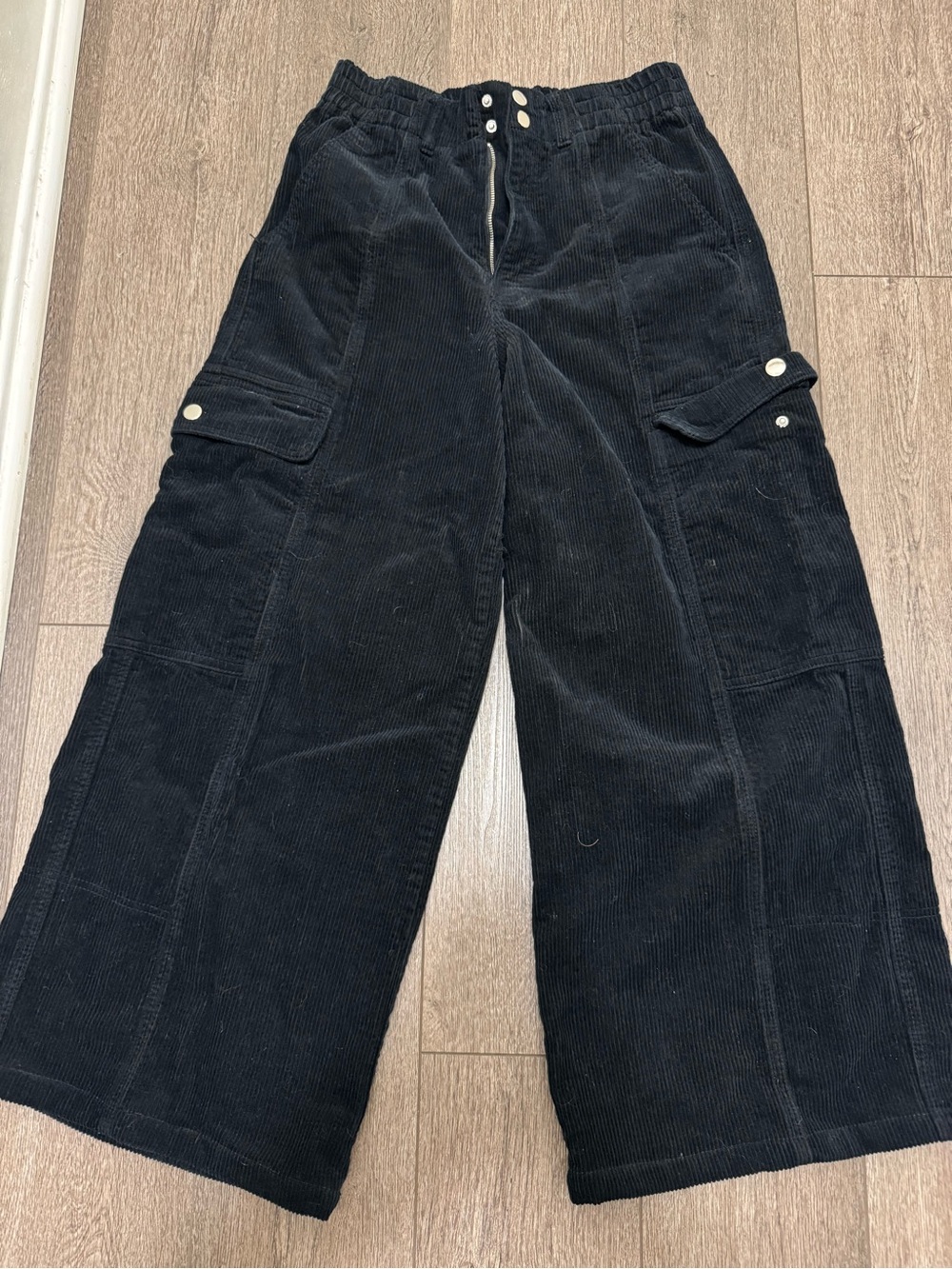 Hot Topic Black Wide-Leg Corduroy Cargo Pants